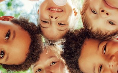 Conectando y guiando emocionalmente a tus hijos: Estrategia de la Terapia de Aceptación y Compromiso